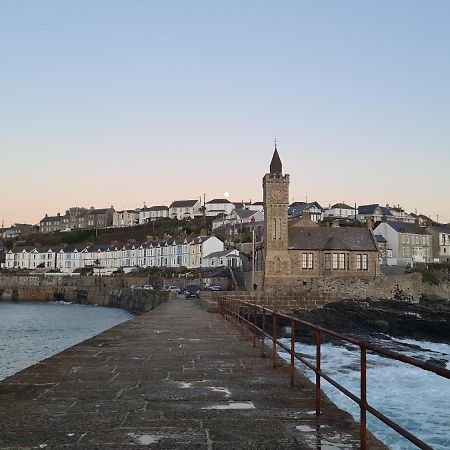 Sun Trap Apartment Porthleven Exterior photo