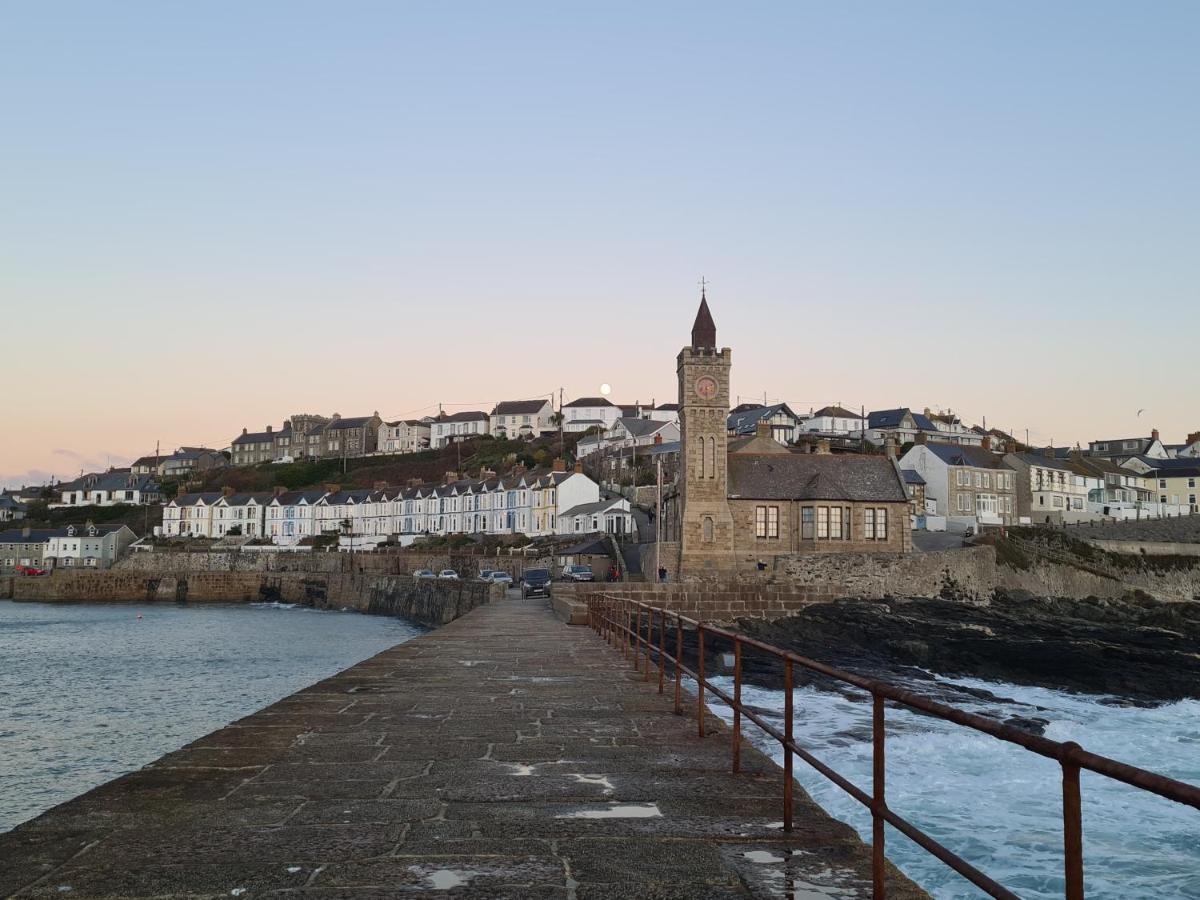 Sun Trap Apartment Porthleven Exterior photo